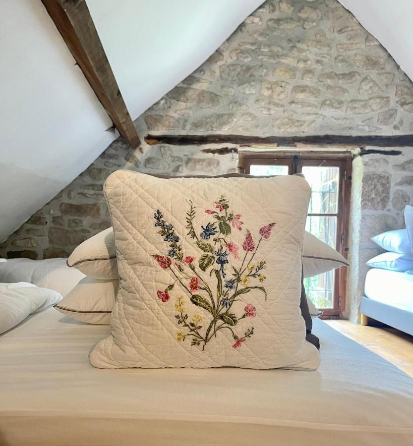 Domaine Du Bonheur En Pierre Avec Piscine, Proche Sarlat Villa Carlux Exterior foto